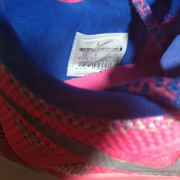 Used women's Nike free 5.0 running shoes size 7y / 8.5 women pink - Picture 7 of 10